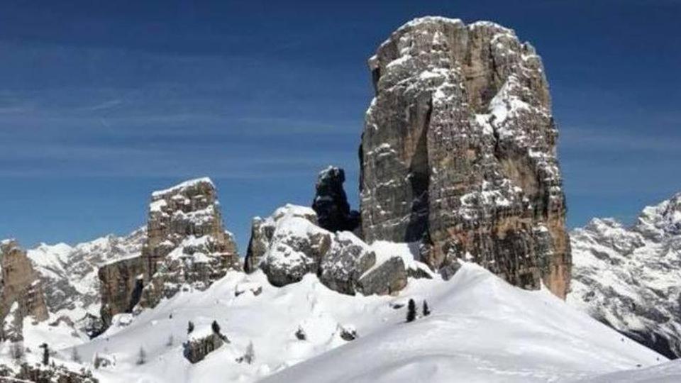 Hotel Garni La Rondine Selva di Cadore Exterior foto